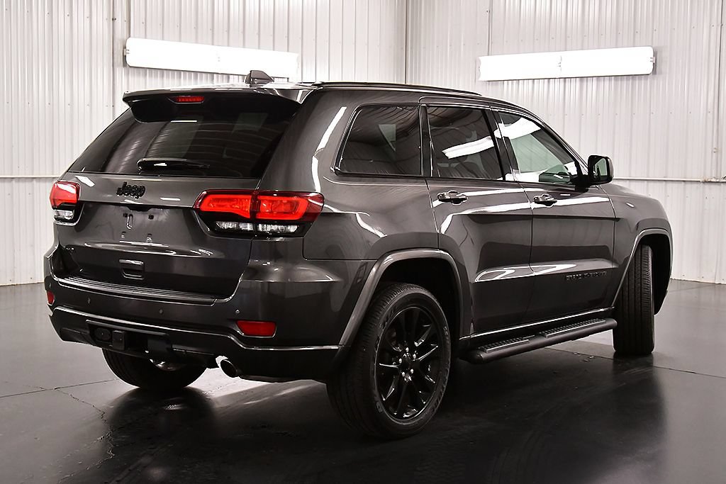 Used 2021 Jeep Grand Cherokee Laredo X AWD/4WD image 7