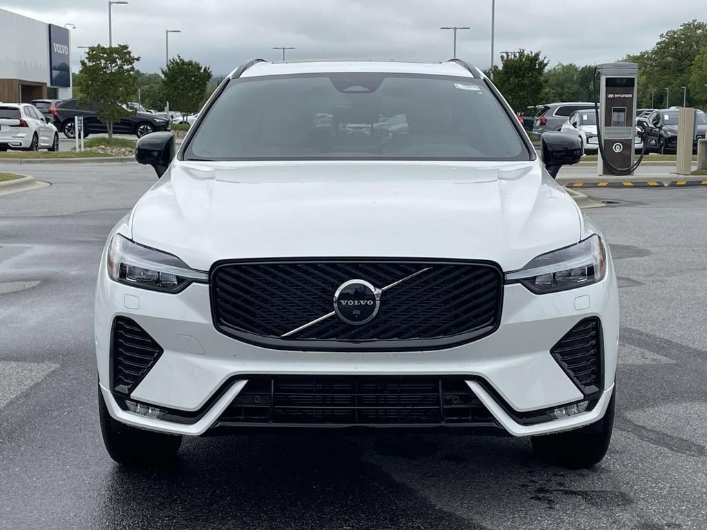 New 2026 Volvo XC60 B5 Plus w/ Protection Package Premier AWD/4WD image 23