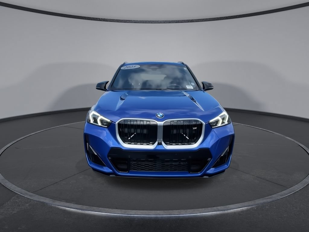 Used 2025 BMW X1 M35i AWD/4WD image 3