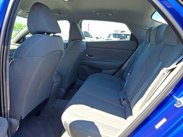 Used 2023 Hyundai Elantra SEL FWD image 10