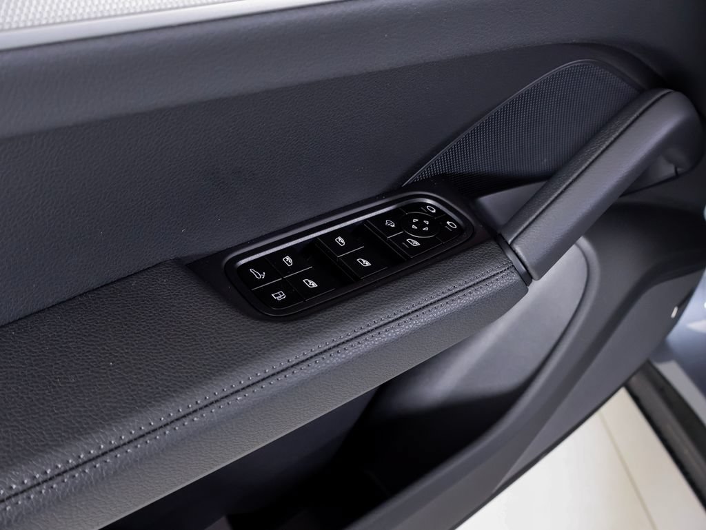 New 2026 Porsche Cayenne E-Hybrid AWD/4WD image 19
