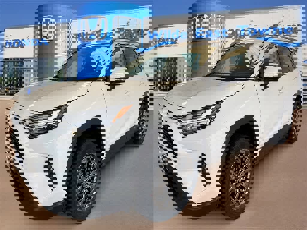 Used 2022 Toyota RAV4 XLE Premium