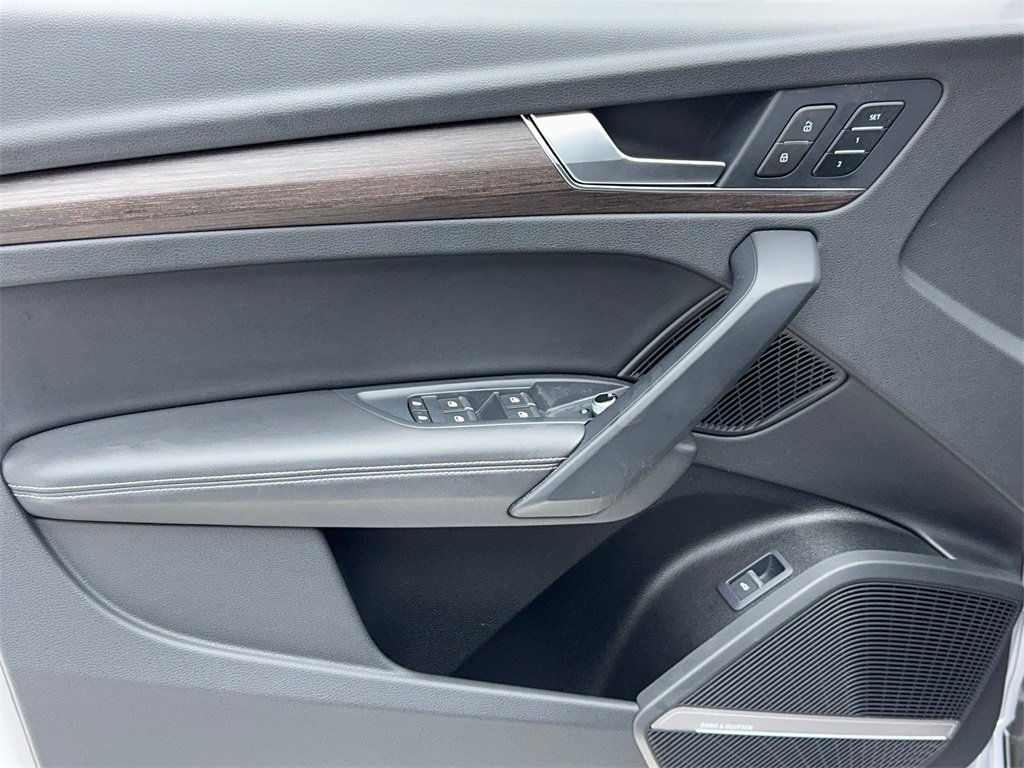 Used 2022 Audi Q5 2.0T Premium Plus w/ Premium Plus Package image 40