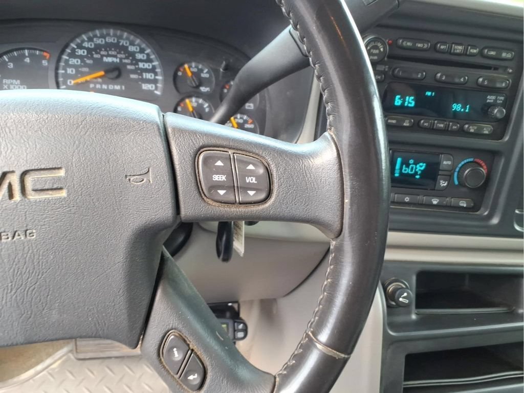 Used 2007 GMC Sierra 3500 SLT w/ Heavy-Duty Power Package AWD/4WD image 21