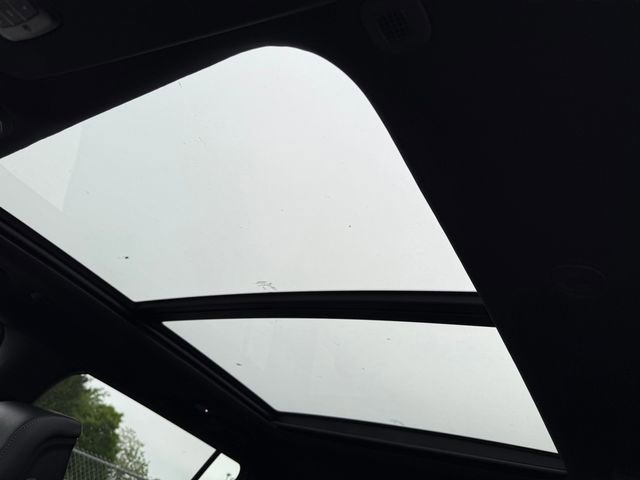 New 2025 Jeep Wagoneer 4WD w/ Premium Group I image 16