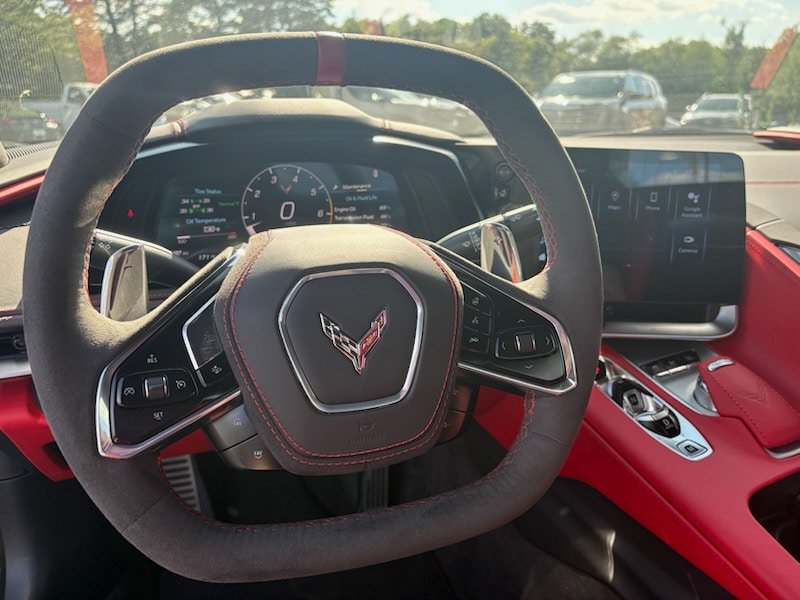 Used 2024 Chevrolet Corvette Stingray Premium Conv w/ Z51 Performance Package image 21