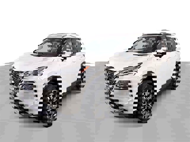 Used 2021 Nissan Rogue SV w/ Premium Package