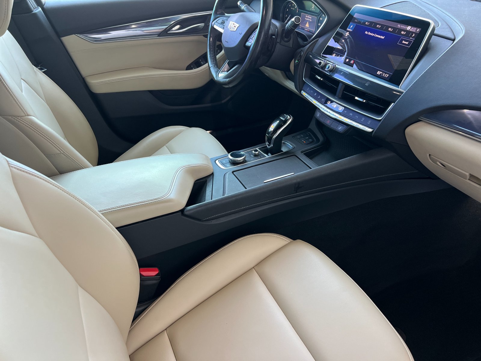 Used 2020 Cadillac CT5 Luxury w/ Cold Weather Package RWD image 15