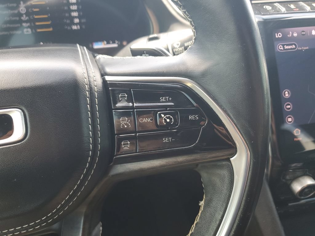 Used 2021 Jeep Grand Cherokee L Overland w/ Luxury Tech Group IV RWD image 23