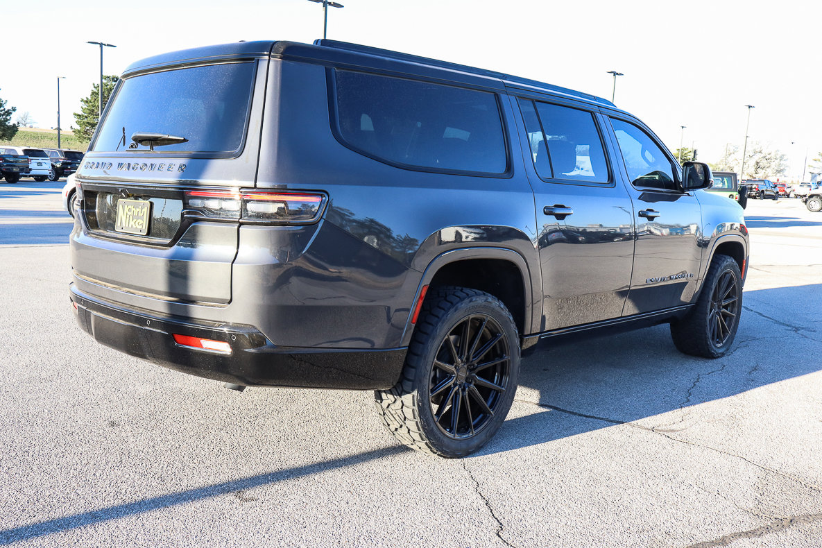 New 2024 Jeep Grand Wagoneer L Series II w/ Quick Order Packagew 28T image 5