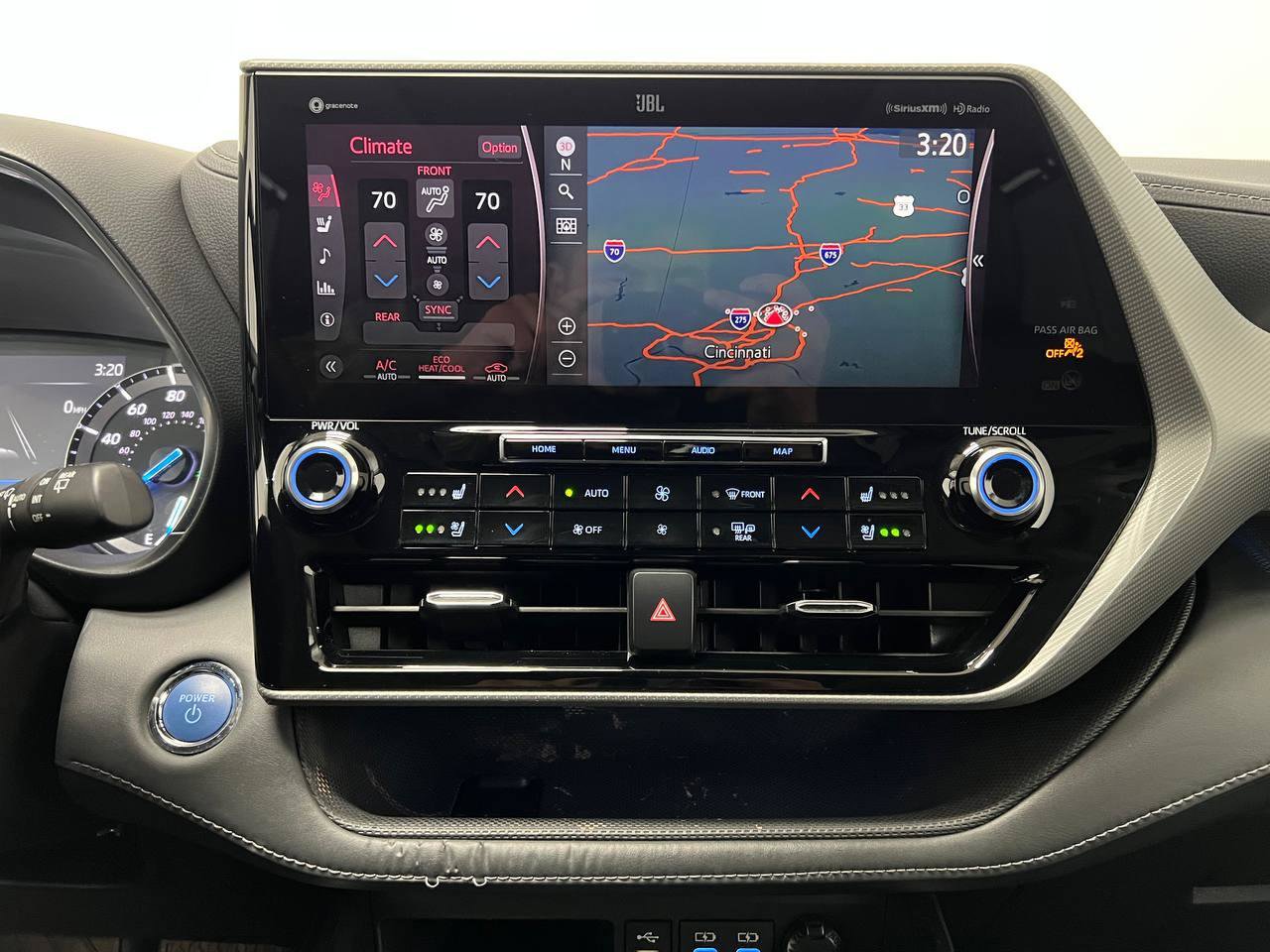 Used 2022 Toyota Highlander Platinum AWD/4WD image 19