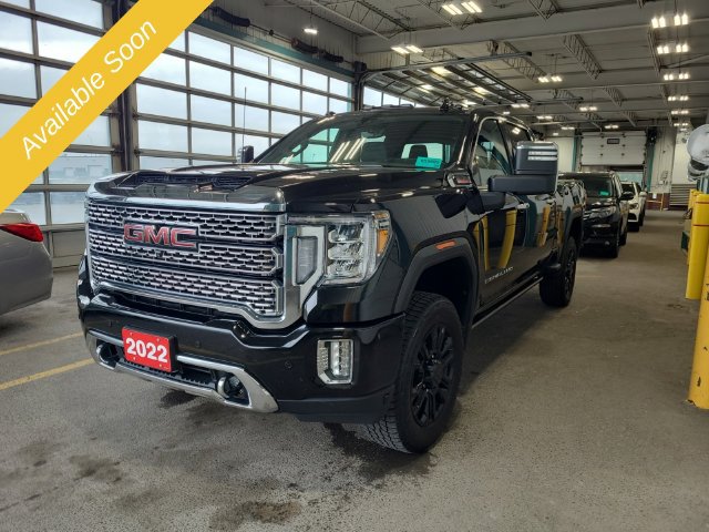 Used 2022 GMC Sierra 2500 Denali w/ Denali Black Diamond Edition AWD/4WD image 1
