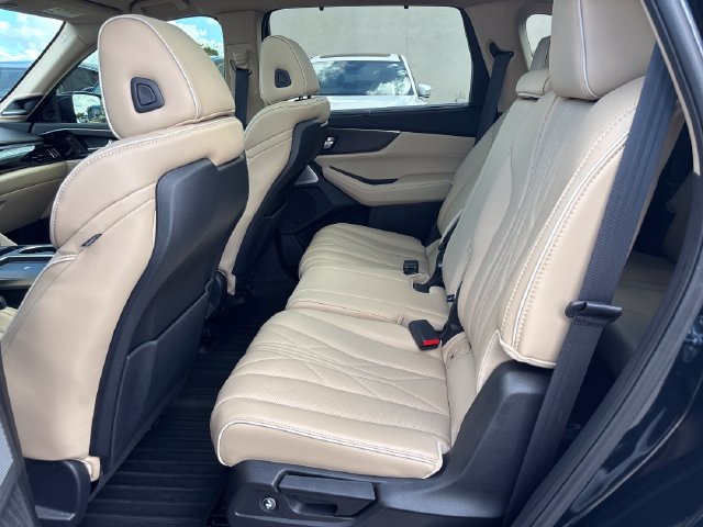 Used 2025 Acura MDX w/ Advance Package AWD/4WD image 9