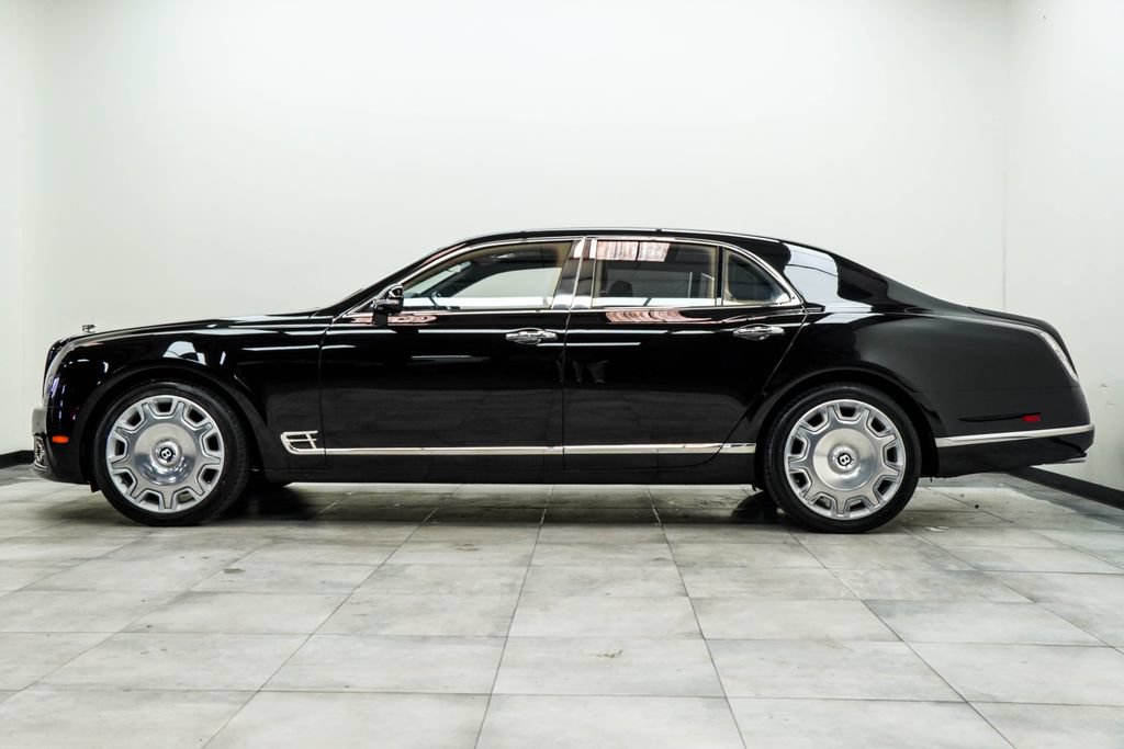 Used 2018 Bentley Mulsanne RWD image 8