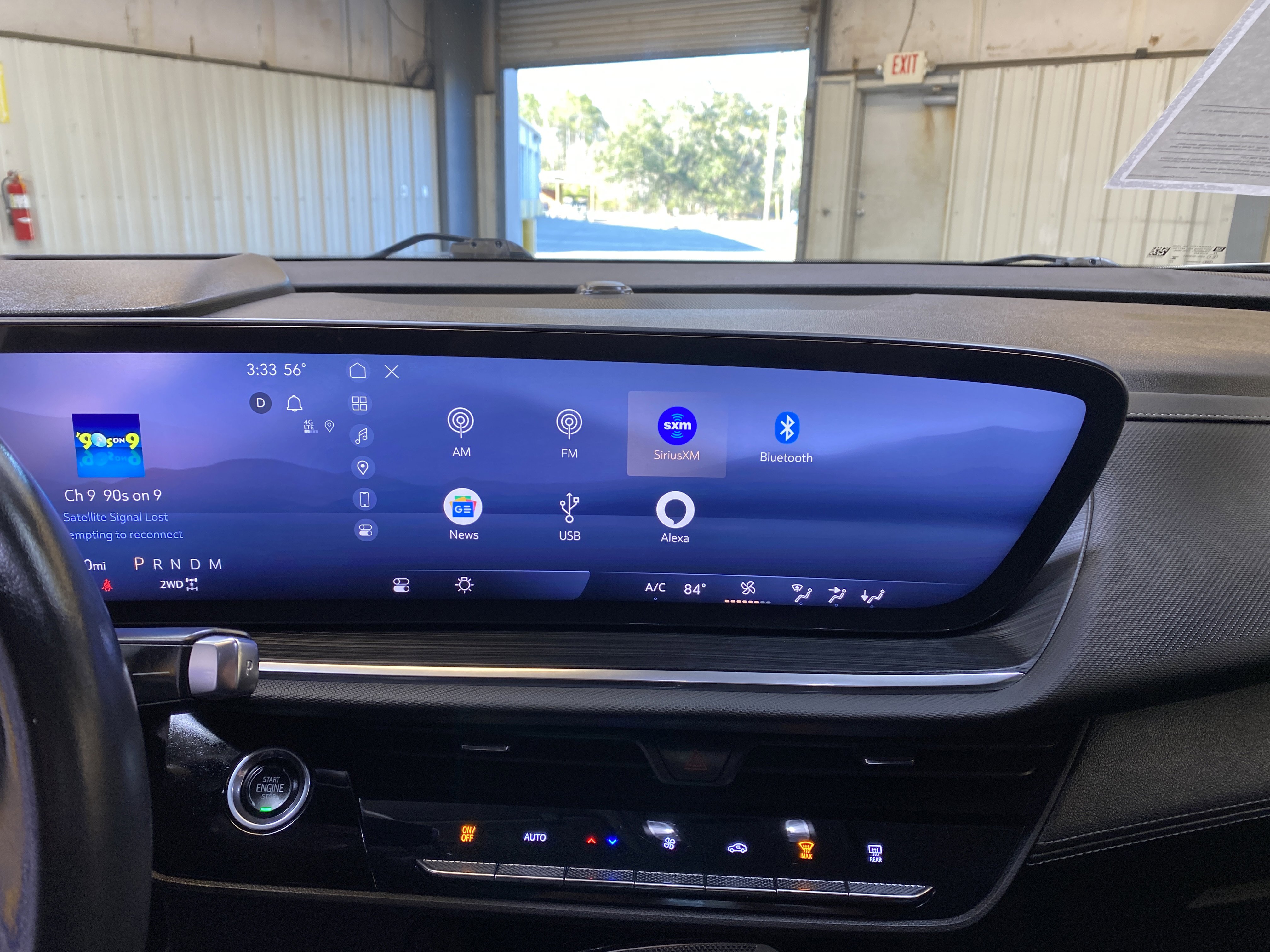 Used 2025 Buick Envision Preferred image 38