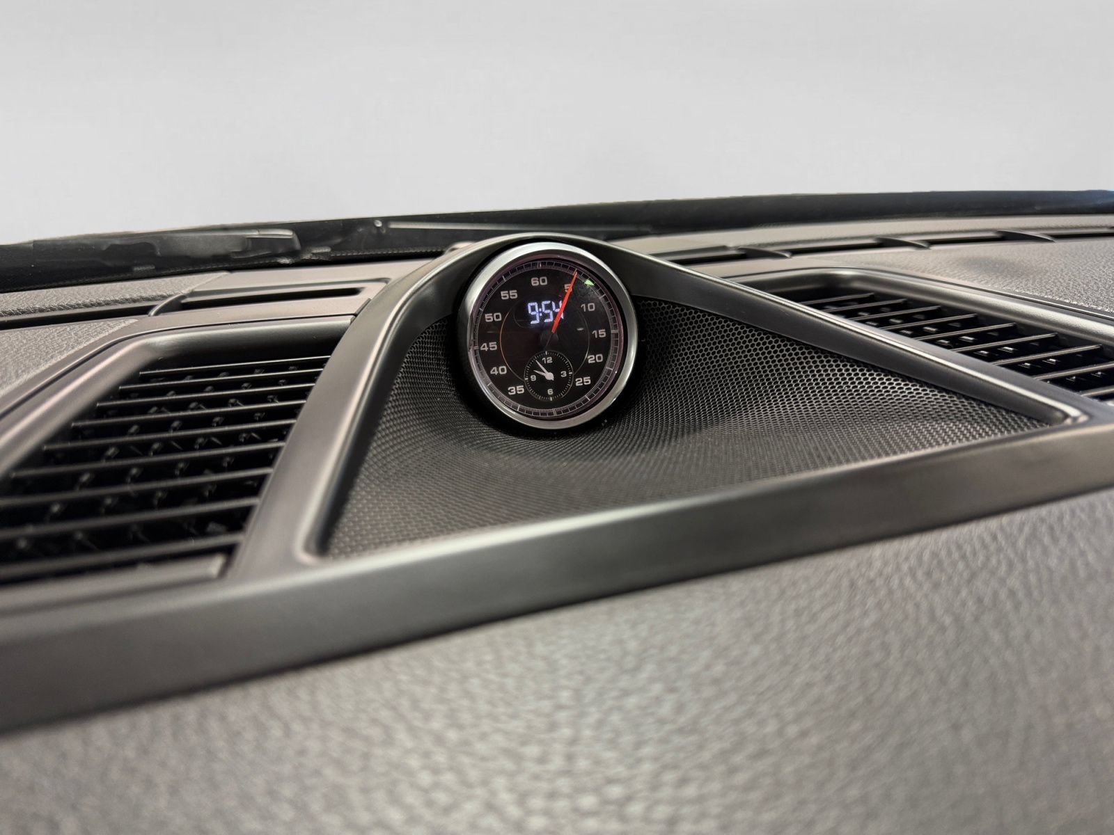 Used 2014 Porsche Panamera 4 w/ Premium Package AWD/4WD image 35