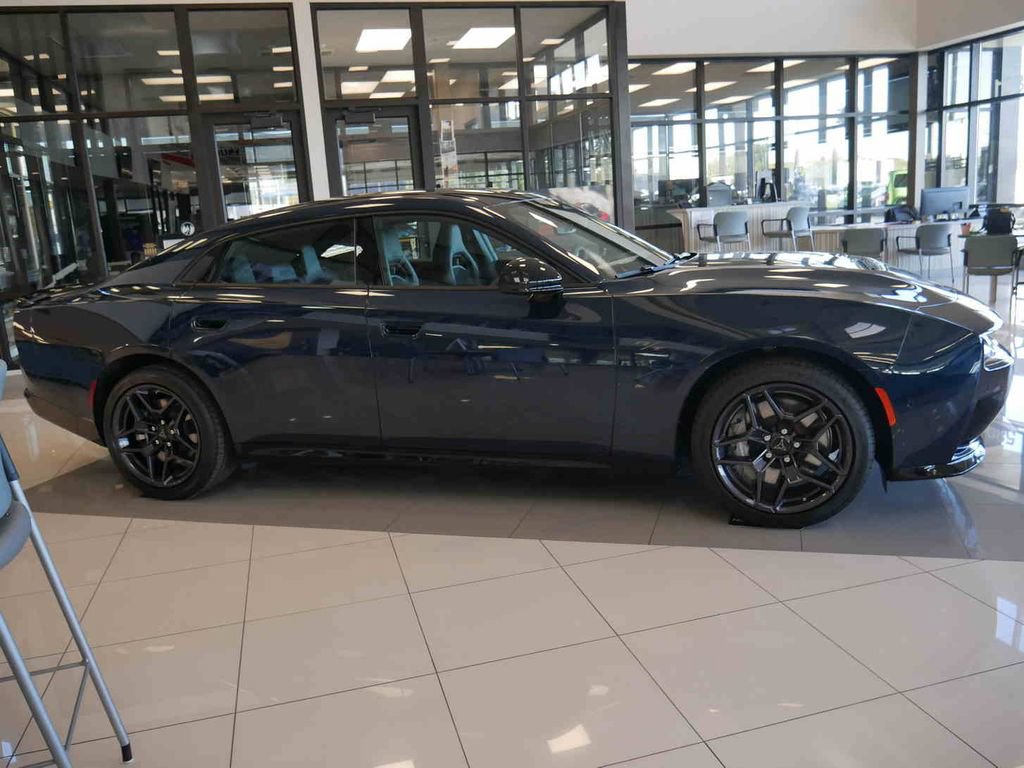 New 2026 Dodge Charger R/T AWD/4WD image 9