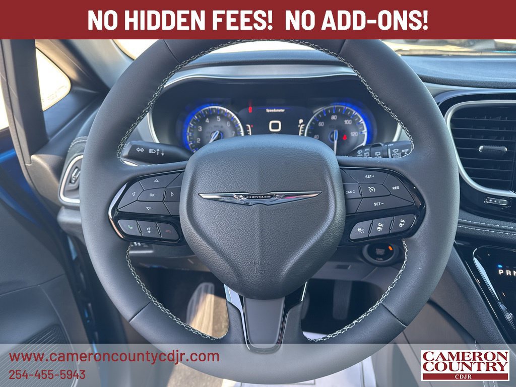 New 2026 Chrysler Pacifica Limited w/ S Appearance Package FWD image 17