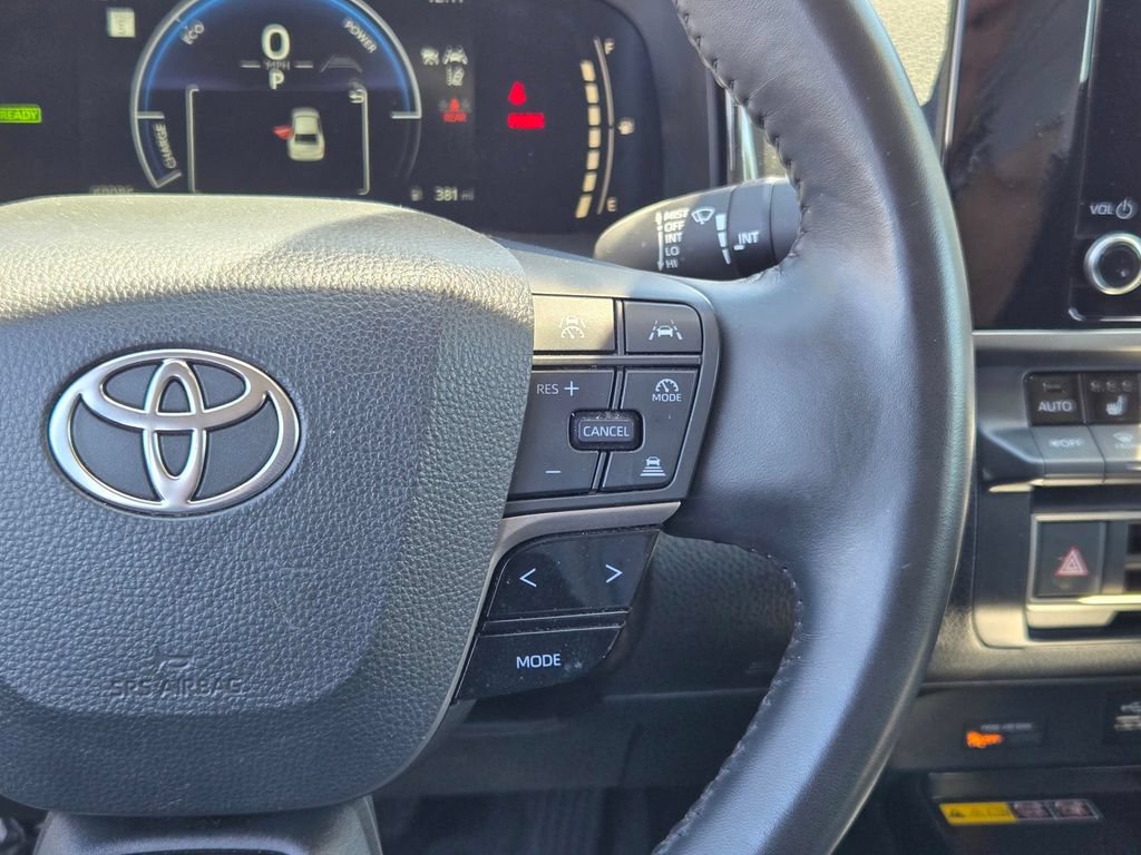 Used 2025 Toyota Camry LE w/ Convenience Package AWD/4WD image 15