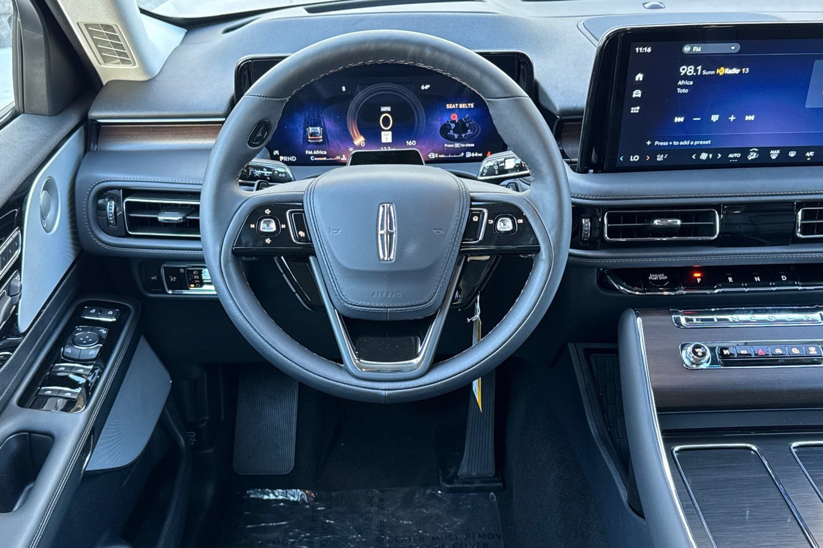New 2025 Lincoln Aviator Reserve w/ Luxury Package RWD image 13
