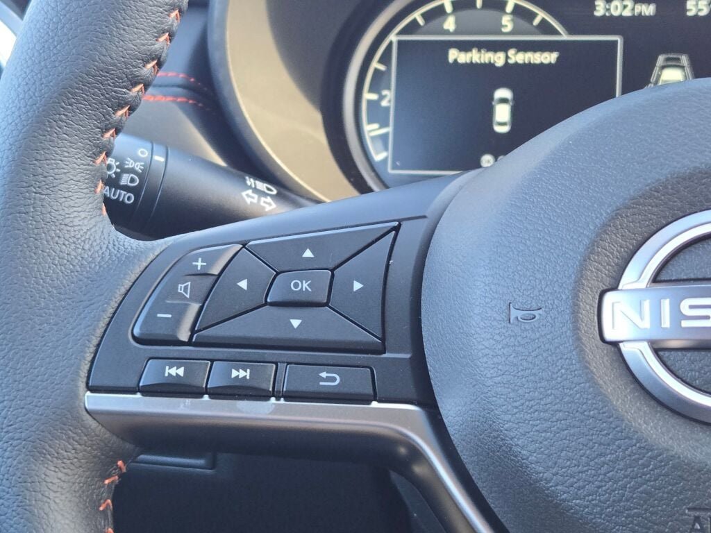 Used 2025 Nissan Versa SR w/ Trunk Package image 30