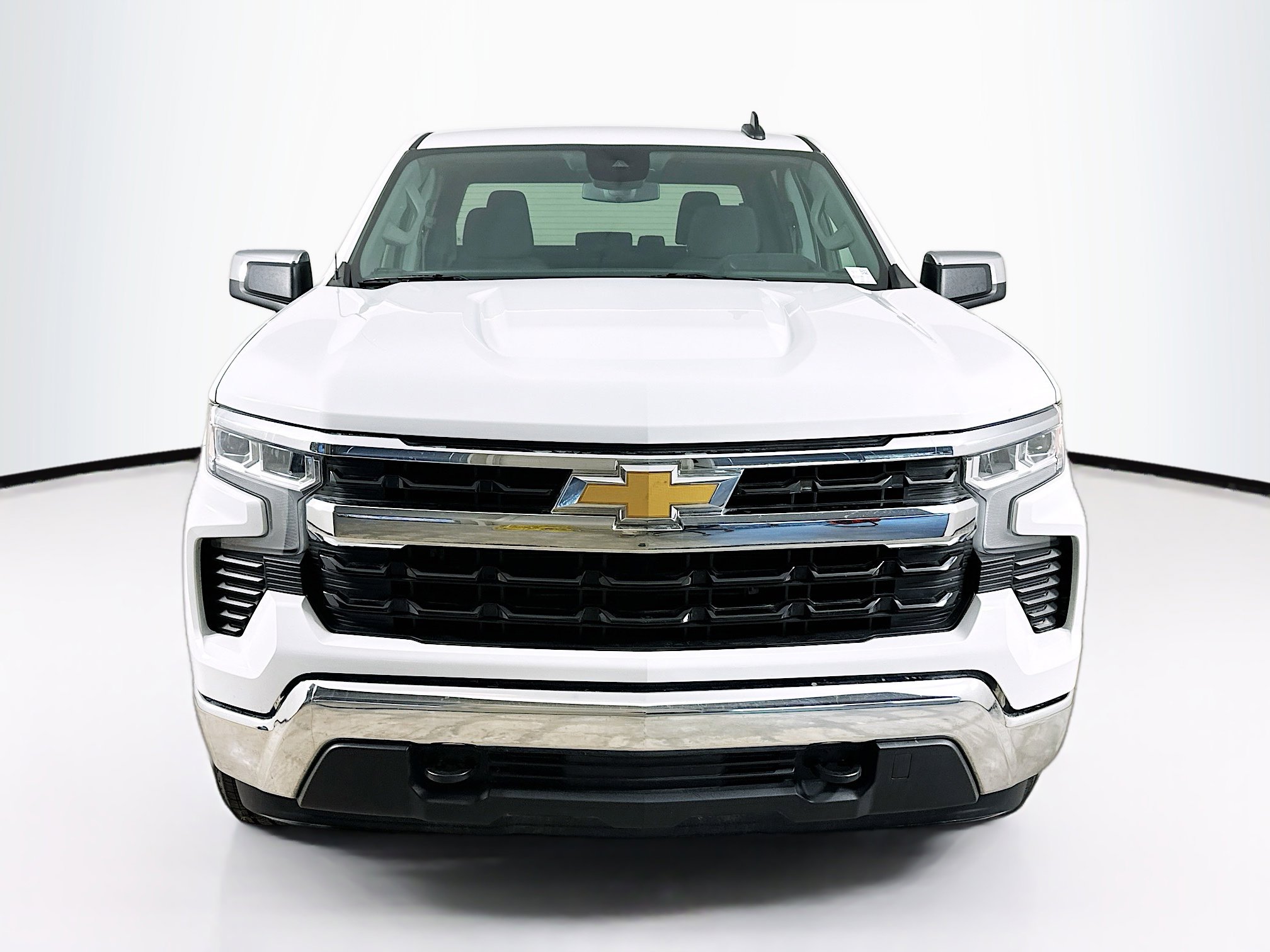 Used 2022 Chevrolet Silverado 1500 LT image 2