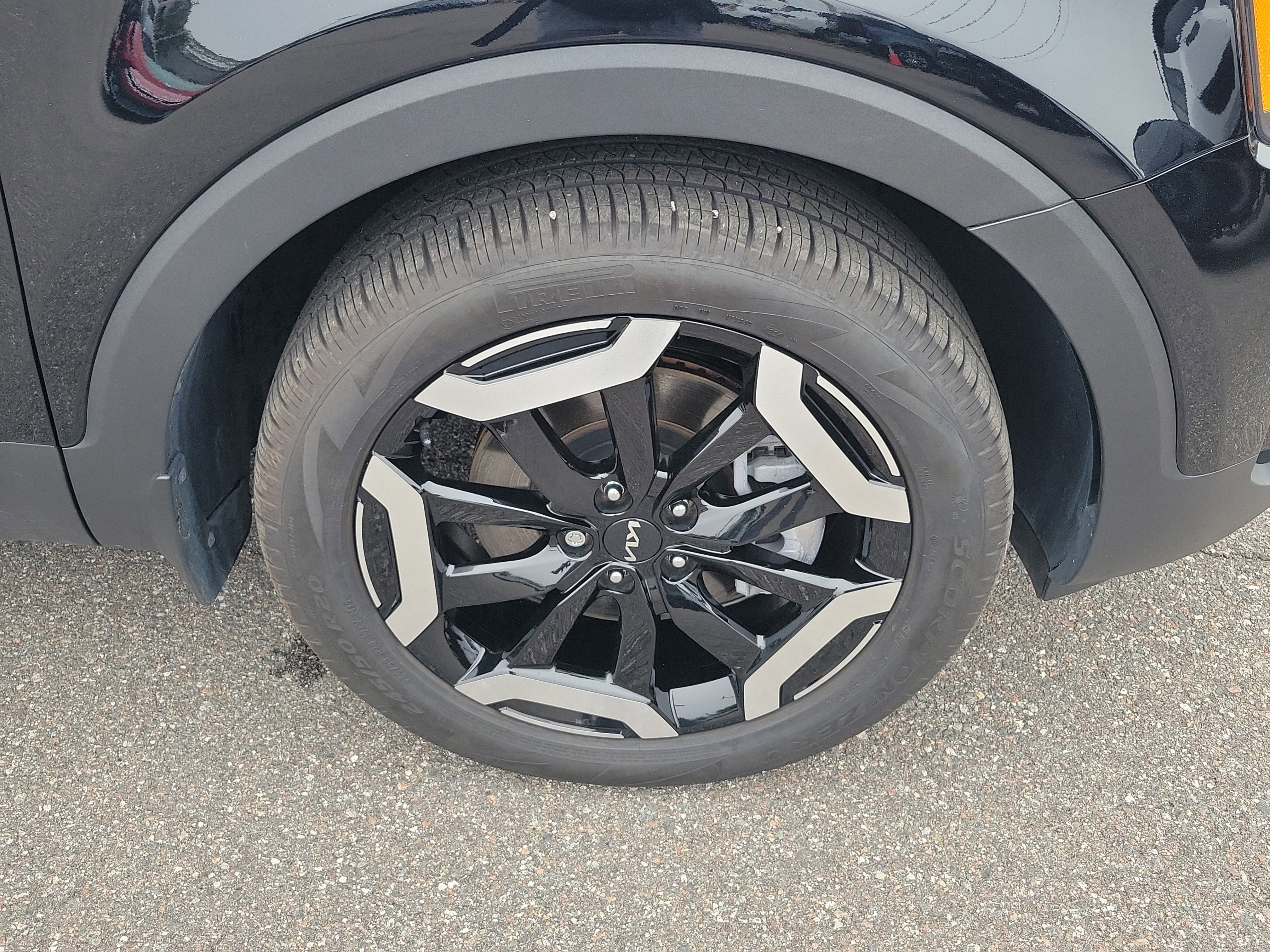 Used 2025 Kia Telluride S image 42