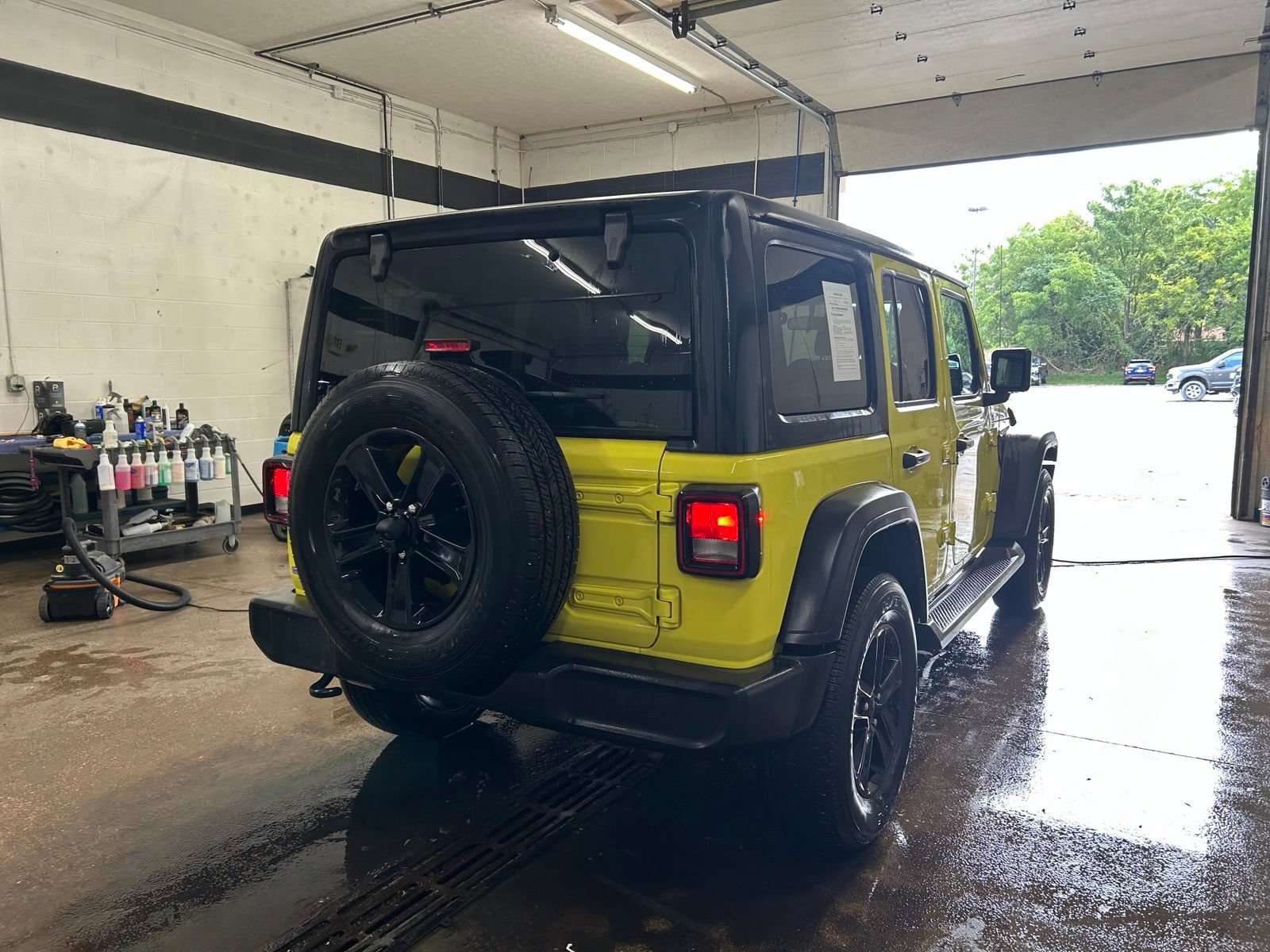 Certified 2023 Jeep Wrangler Unlimited Sport AWD/4WD image 9