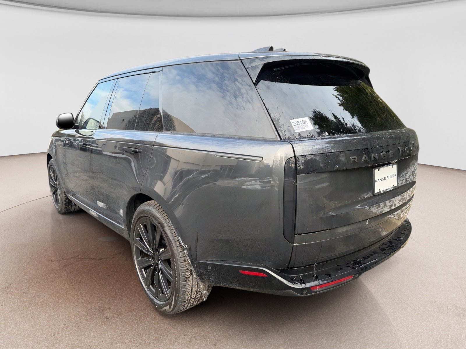 New 2026 Land Rover Range Rover SE image 3