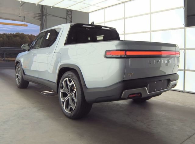 Used 2022 Rivian R1T Launch Edition AWD/4WD image 3