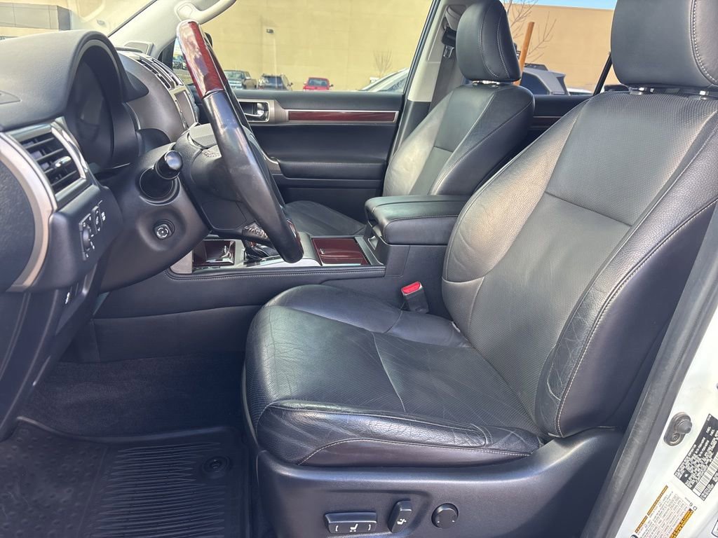Used 2017 Lexus GX 460 Premium w/ Premium Package image 9