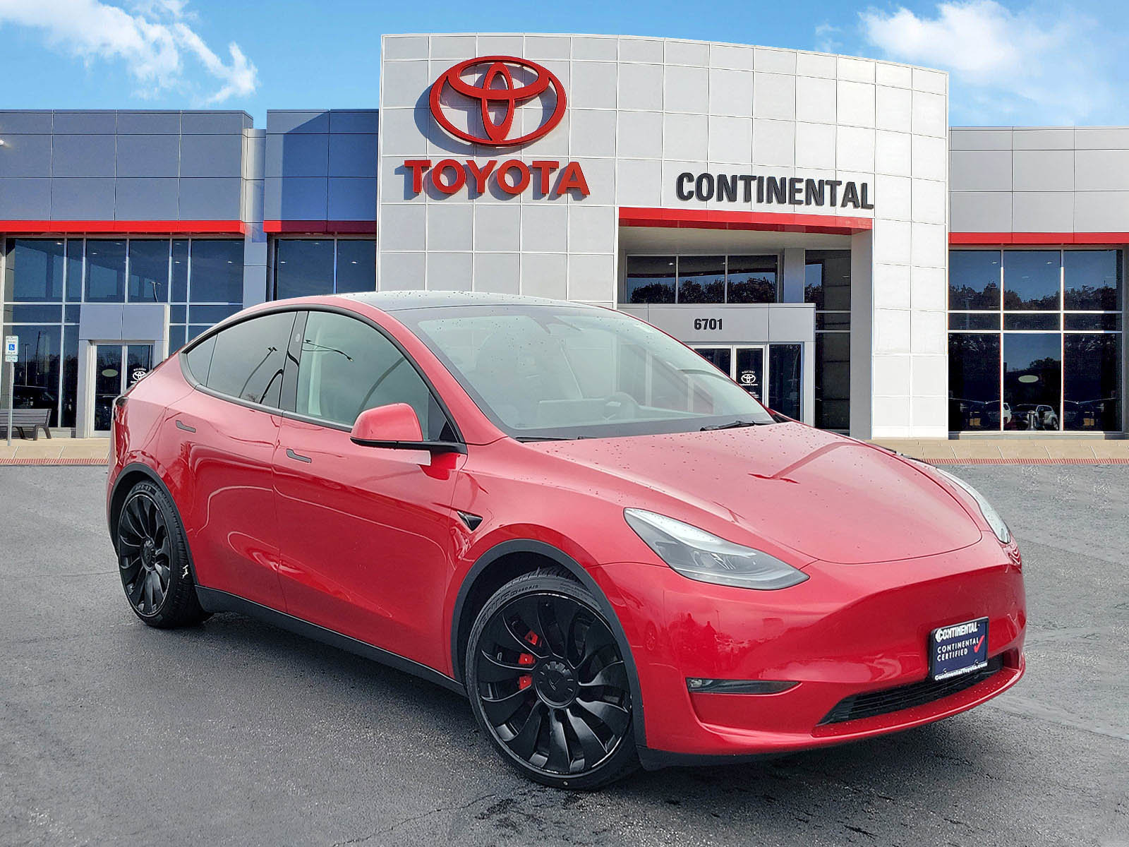 Used 2023 Tesla Model Y Performance video 2