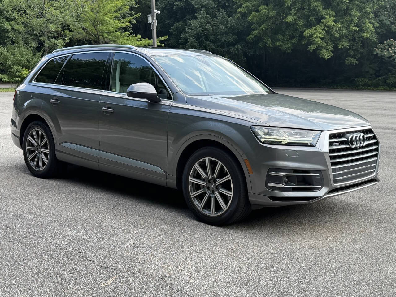 Used 2017 Audi Q7 3.0T Prestige AWD/4WD image 4