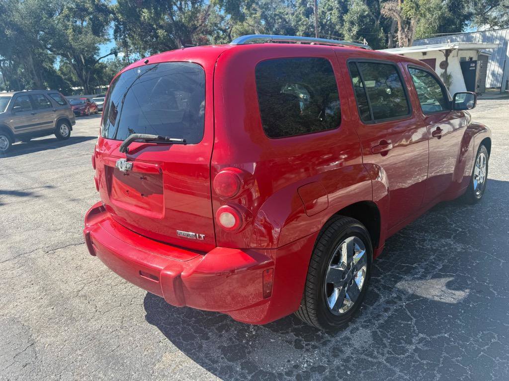 Used 2011 Chevrolet HHR LT FWD image 3