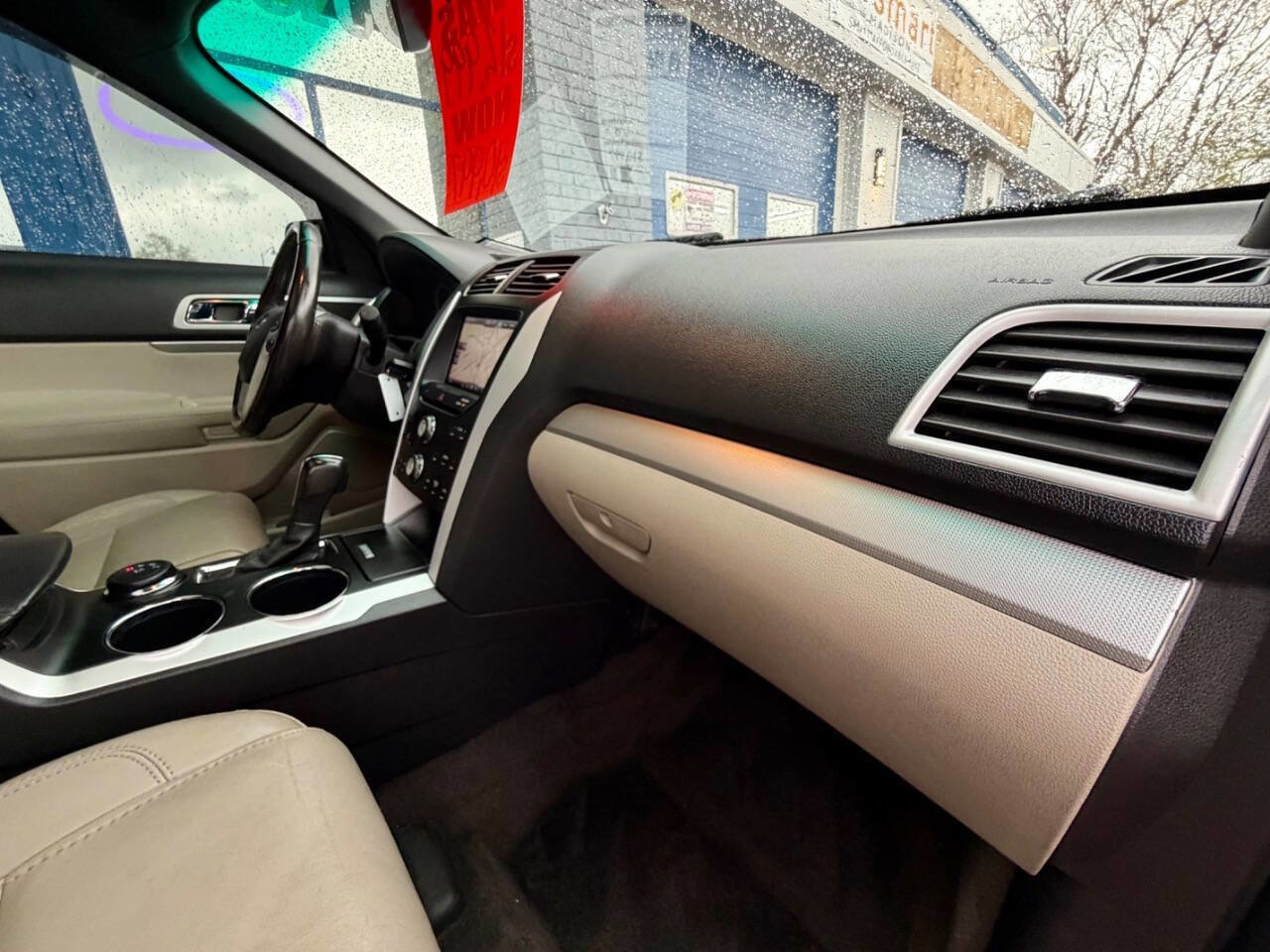 Used 2013 Ford Explorer XLT AWD/4WD image 45