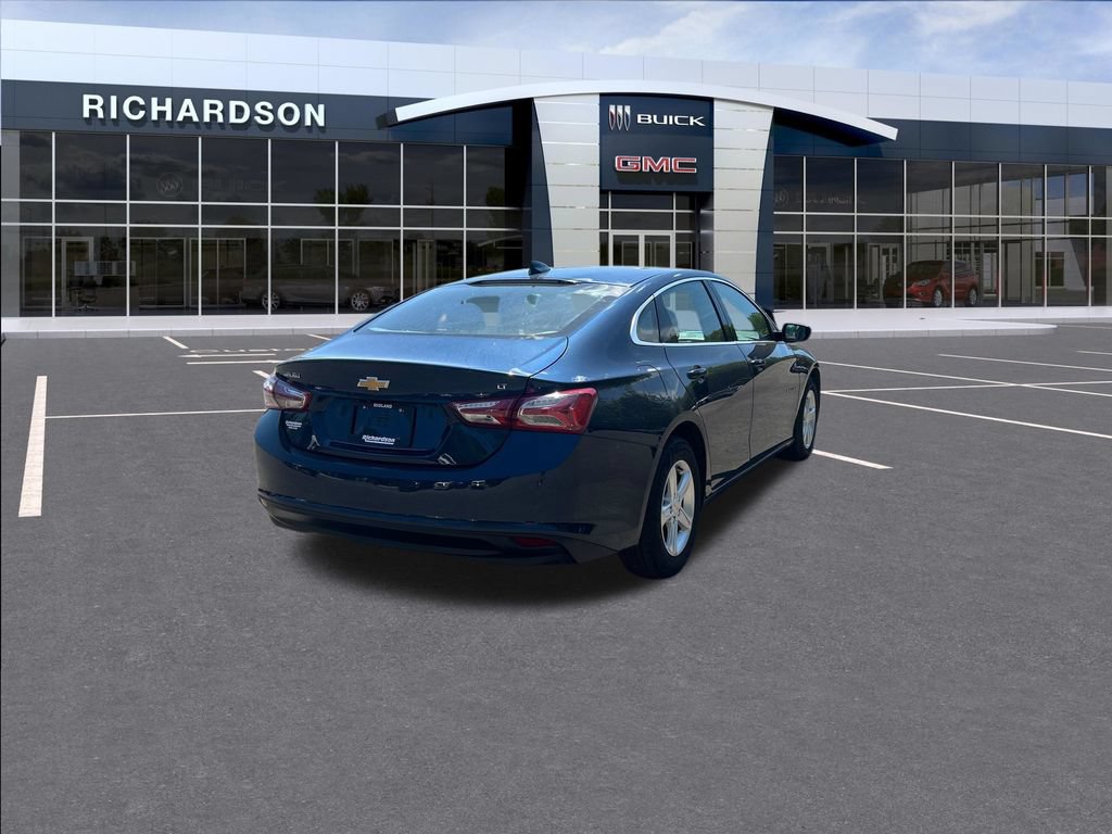 Used 2022 Chevrolet Malibu LT FWD image 5
