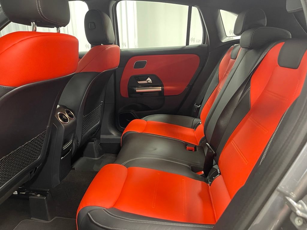 Used 2024 Mercedes-Benz GLA 35 AMG 4MATIC image 25