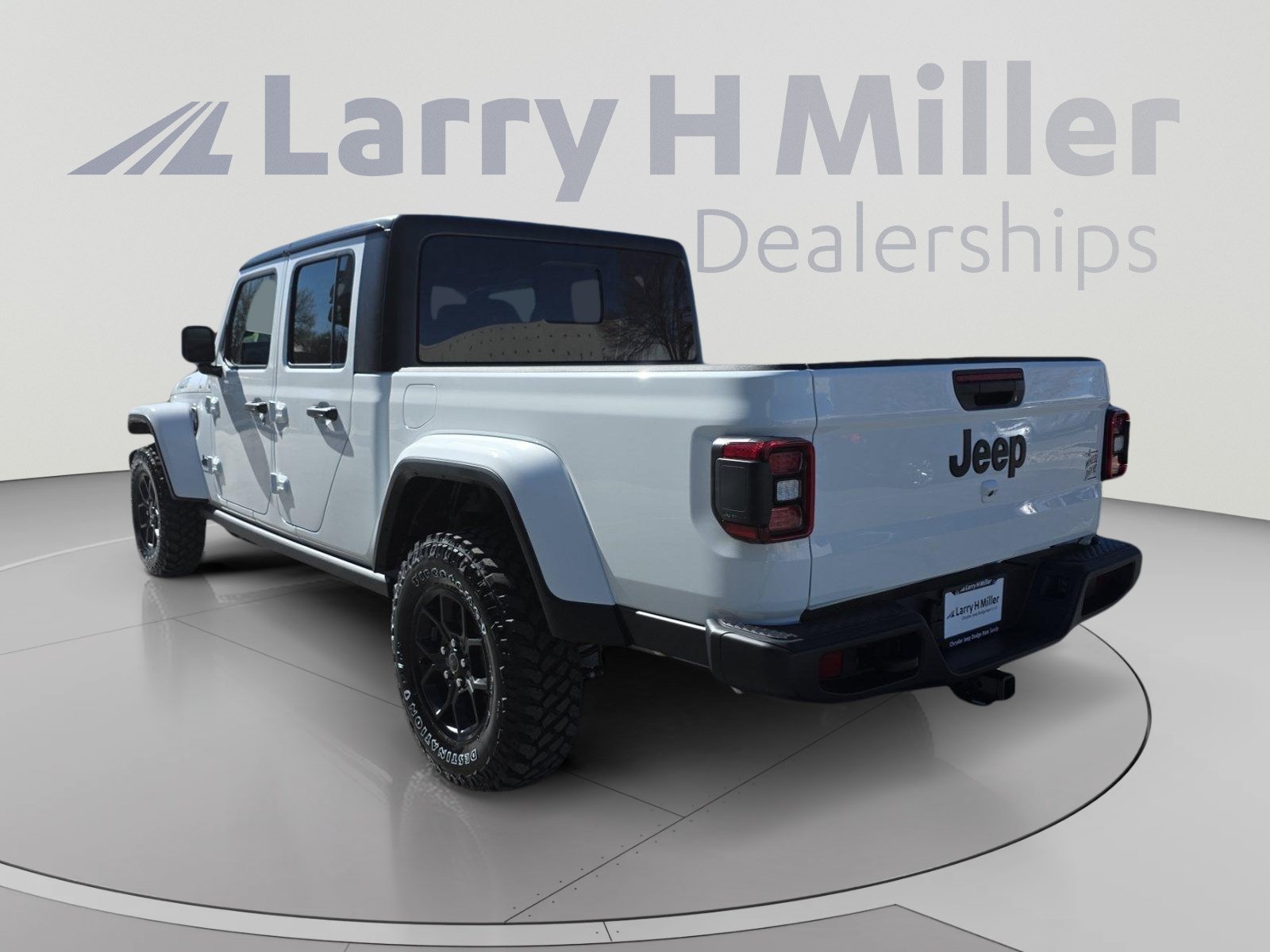 New 2026 Jeep Gladiator Sport AWD/4WD image 3