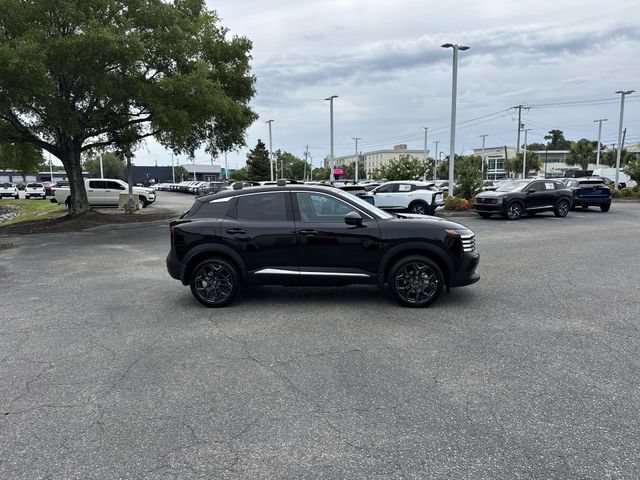 New 2026 Nissan Kicks SR FWD image 4