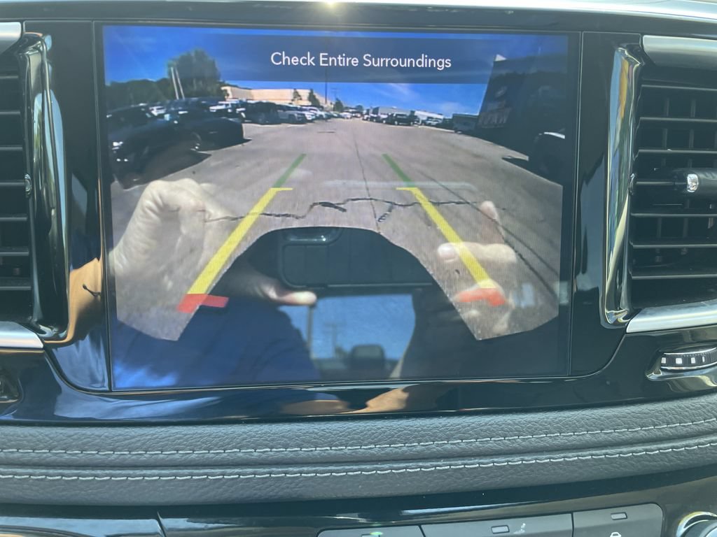 Certified 2019 Chrysler Pacifica Limited FWD image 20