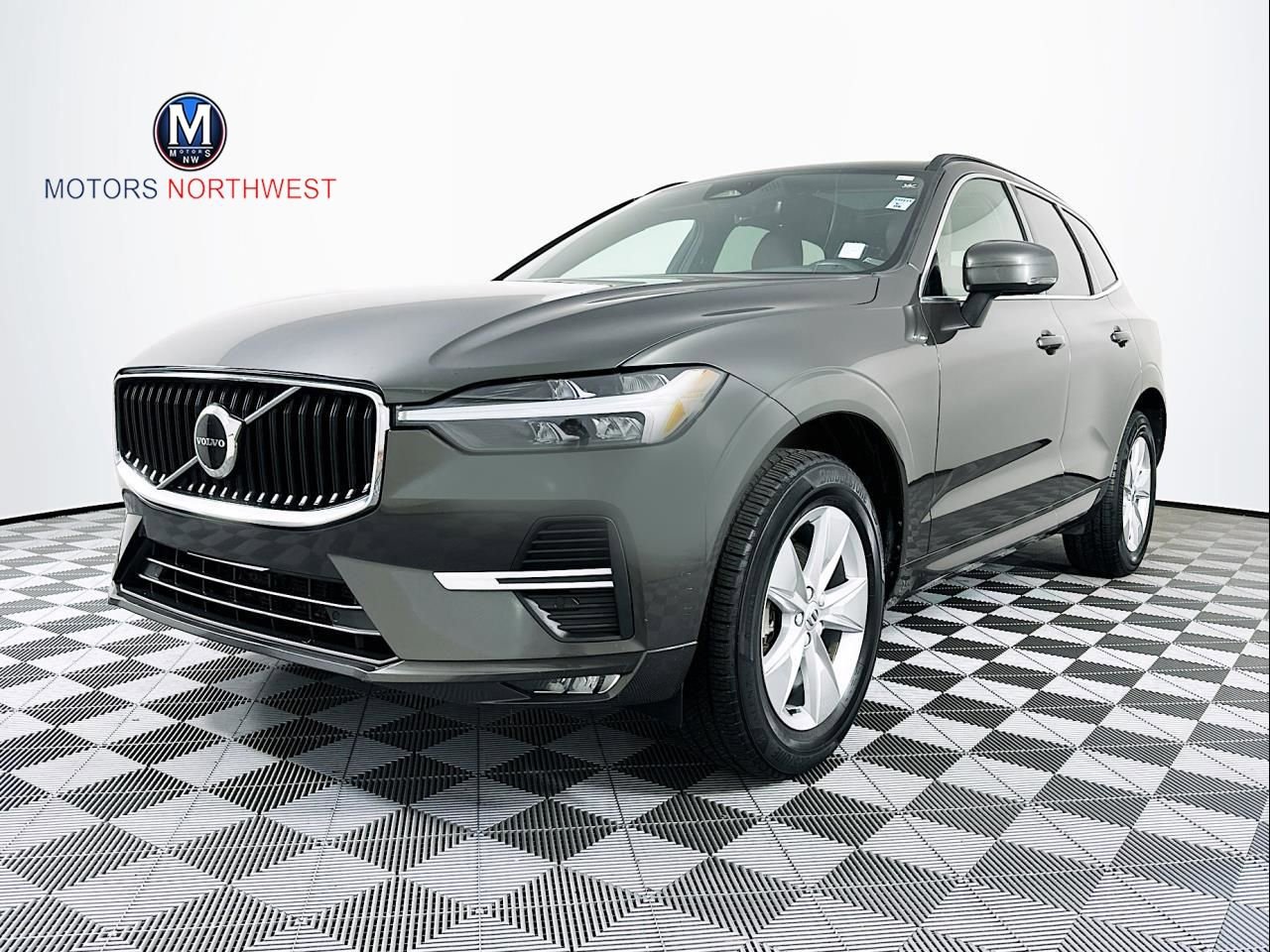 Used 2022 Volvo XC60 B5 Momentum AWD/4WD image 1