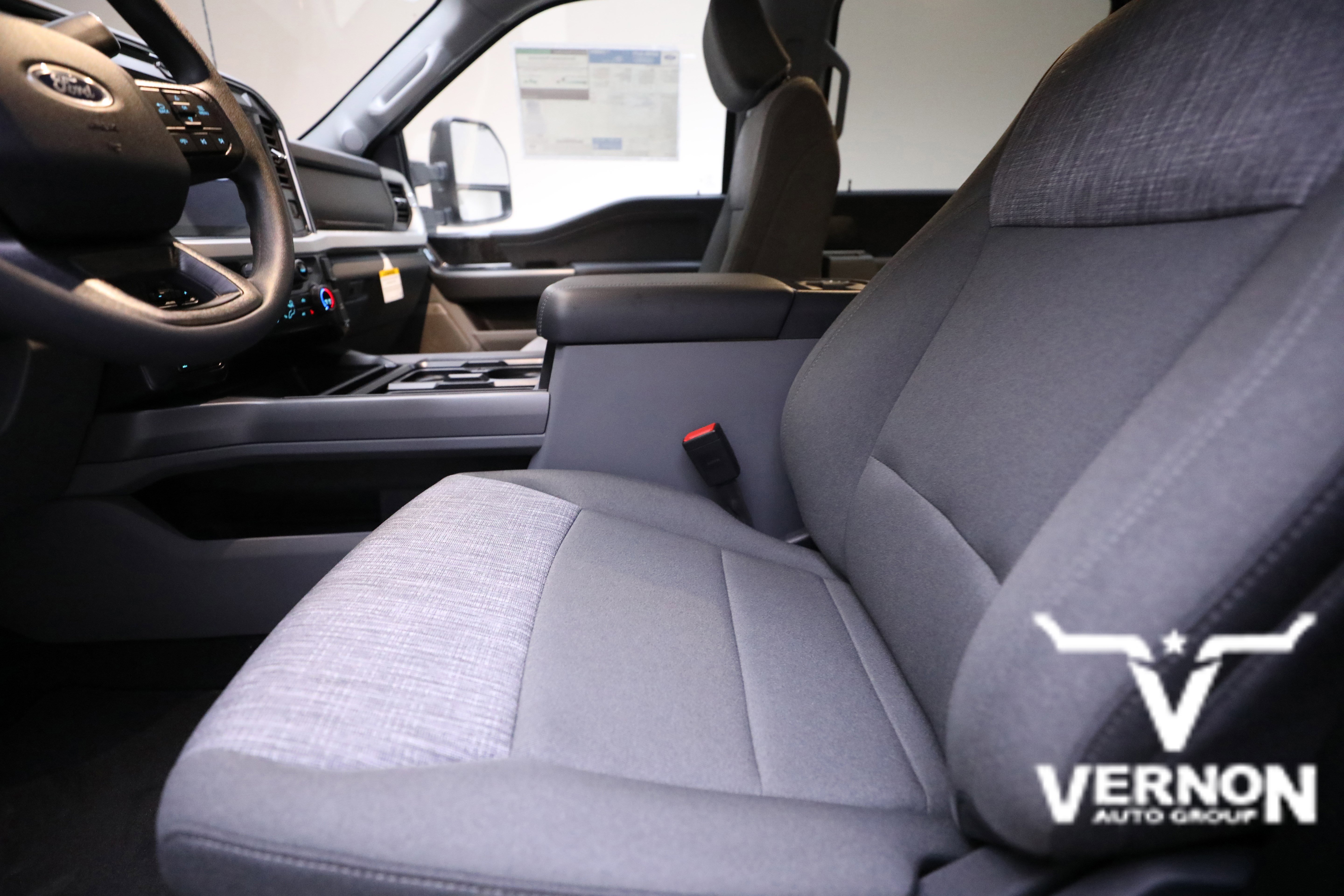 New 2026 Ford F250 XLT w/ XLT Premium Package image 10