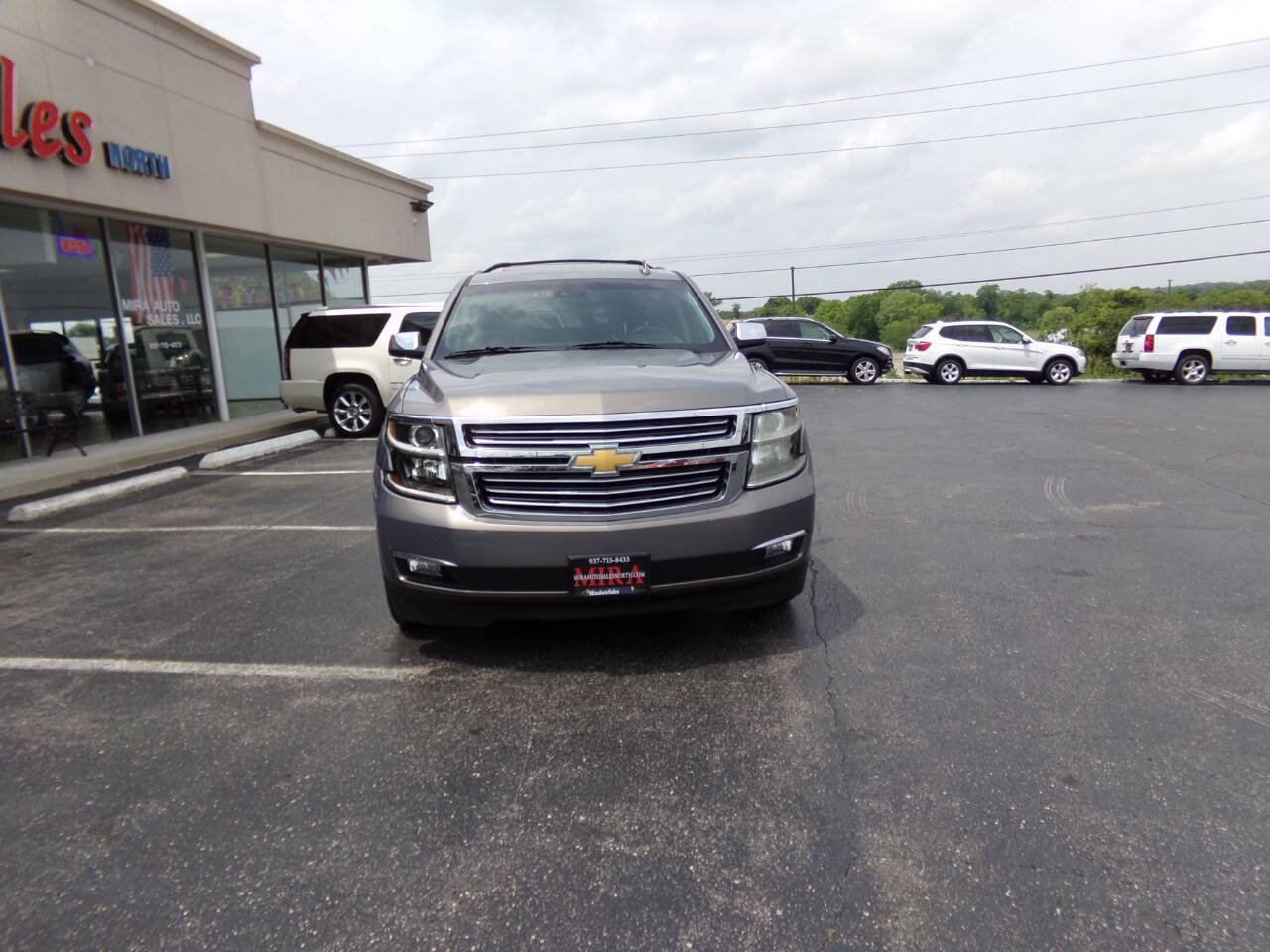 Used 2019 Chevrolet Suburban Premier w/ Premier Plus Edition AWD/4WD image 3