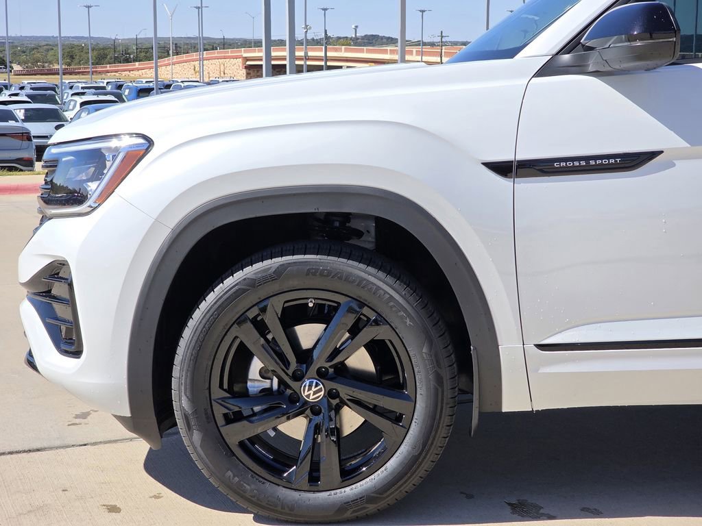New 2026 Volkswagen Atlas Cross Sport SEL R-Line image 5