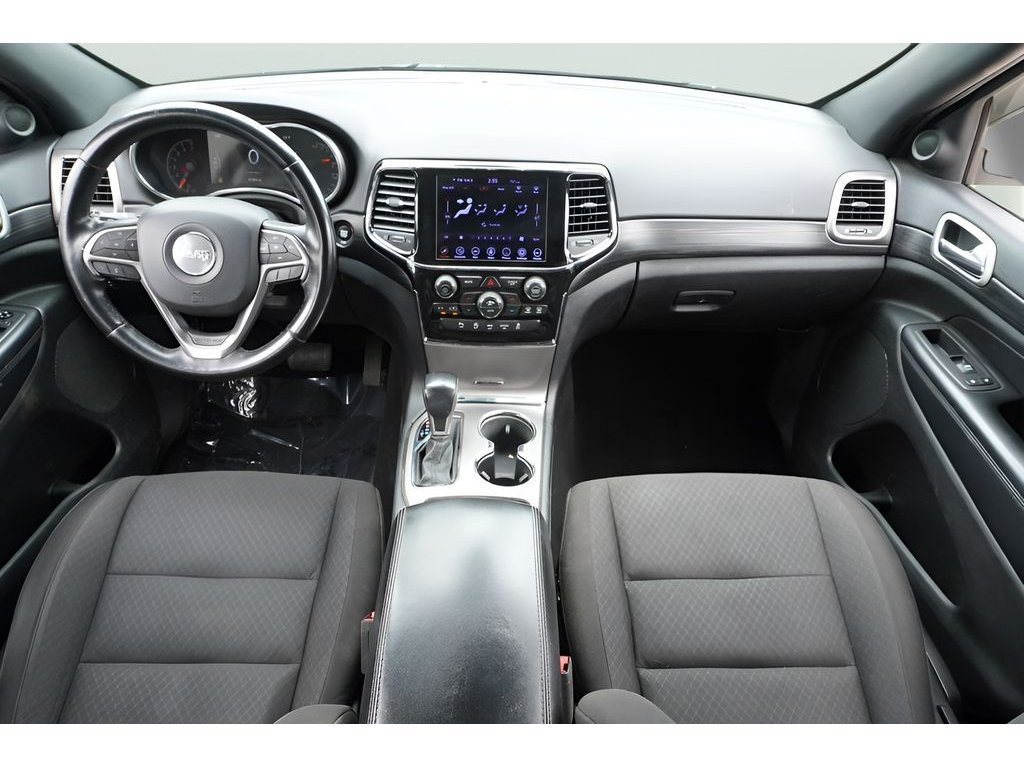 Used 2020 Jeep Grand Cherokee Laredo w/ Security & Convenience Group AWD/4WD image 8