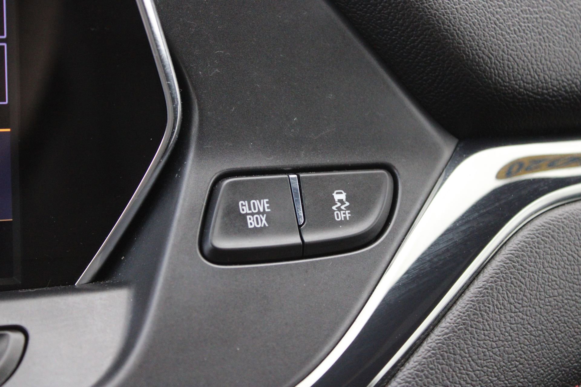 Used 2020 Chevrolet Blazer RS FWD image 36