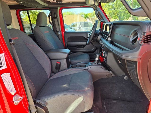 Used 2025 Jeep Wrangler Unlimited Rubicon image 29