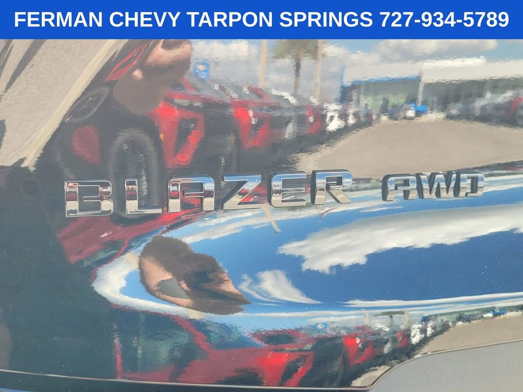 New 2025 Chevrolet Blazer LT w/ Midnight/Sport Edition image 17