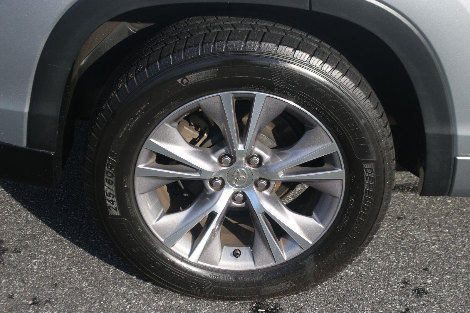 Used 2015 Toyota Highlander XLE FWD image 37