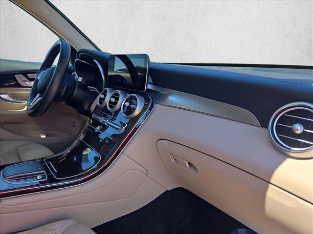 Used 2021 Mercedes-Benz GLC 300 4MATIC image 21